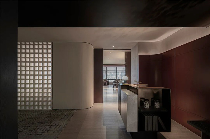 酒店餐廳接待臺設計-顛覆傳統(tǒng)的精品酒店設計推薦：ICON HOTEL酒店設計